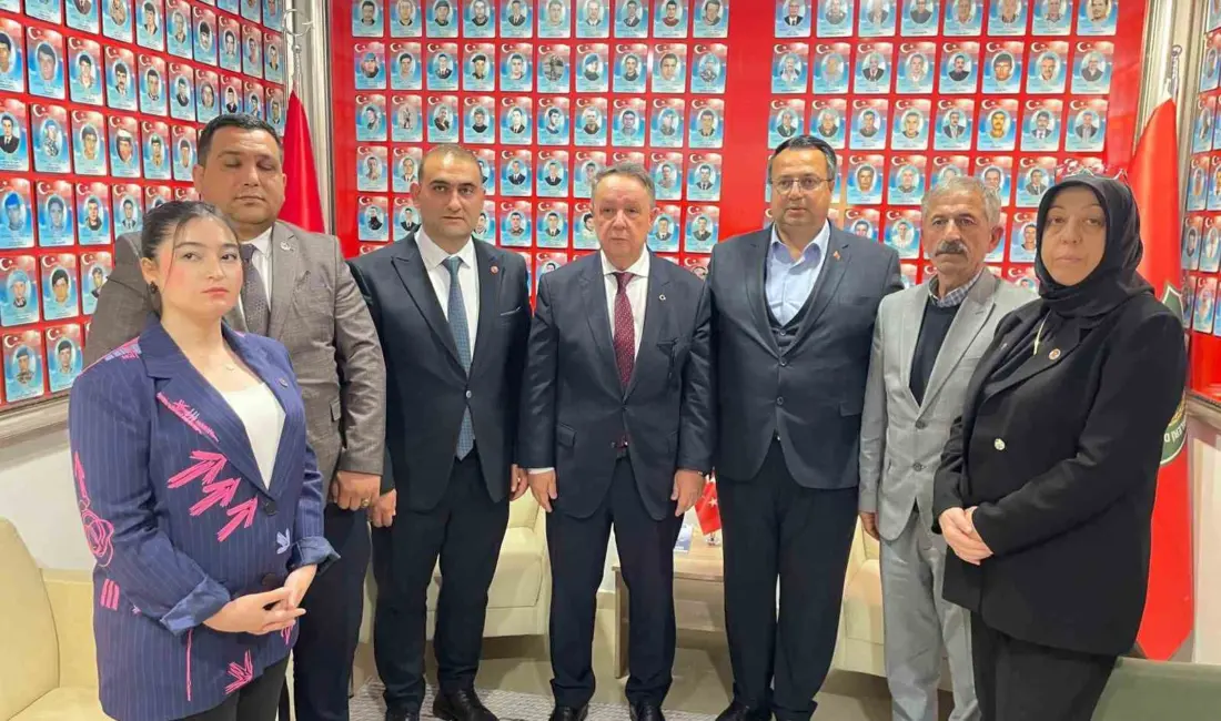 Büyük Birlik Partisi (BBP) Genel Başkan Yardımcısı Ekrem Alfatlı, beraberindeki