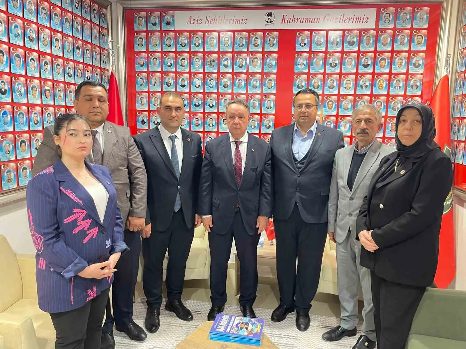 Büyük Birlik Partisi (BBP) Genel Başkan Yardımcısı Ekrem Alfatlı, beraberindeki