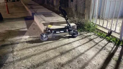 Bursa’nın İnegöl ilçesinde meydana gelen kazada otomobil ile çarpışan scooterın