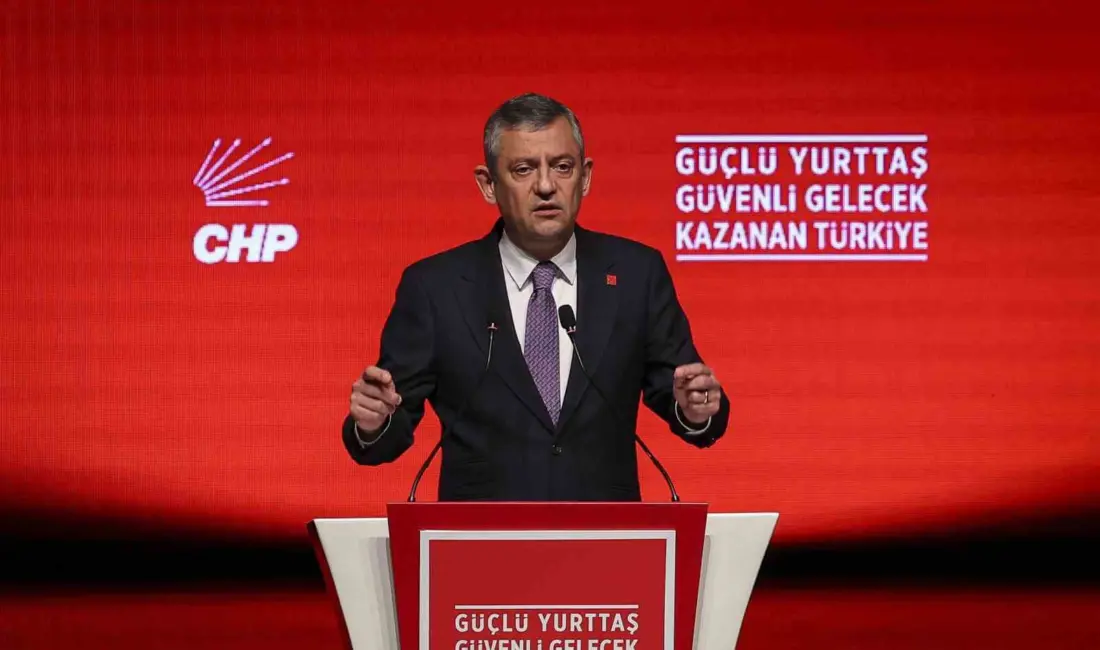 Cumhuriyet Halk Partisi (CHP) Genel Başkanı Özgür Özel, parti programı