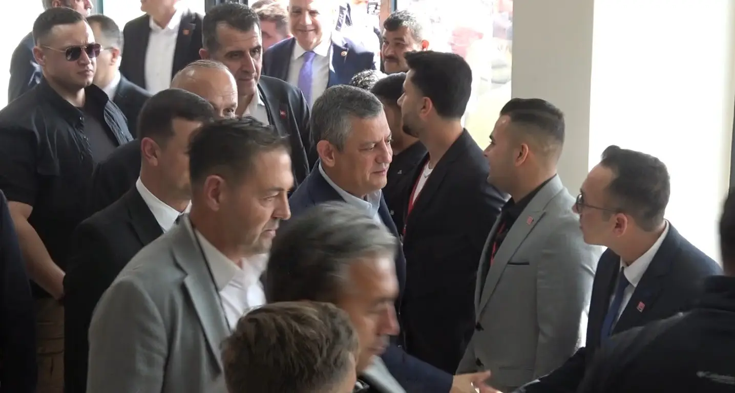 CHP Genel Başkanı Özgür Özel, bir dizi ziyaret için geldiği