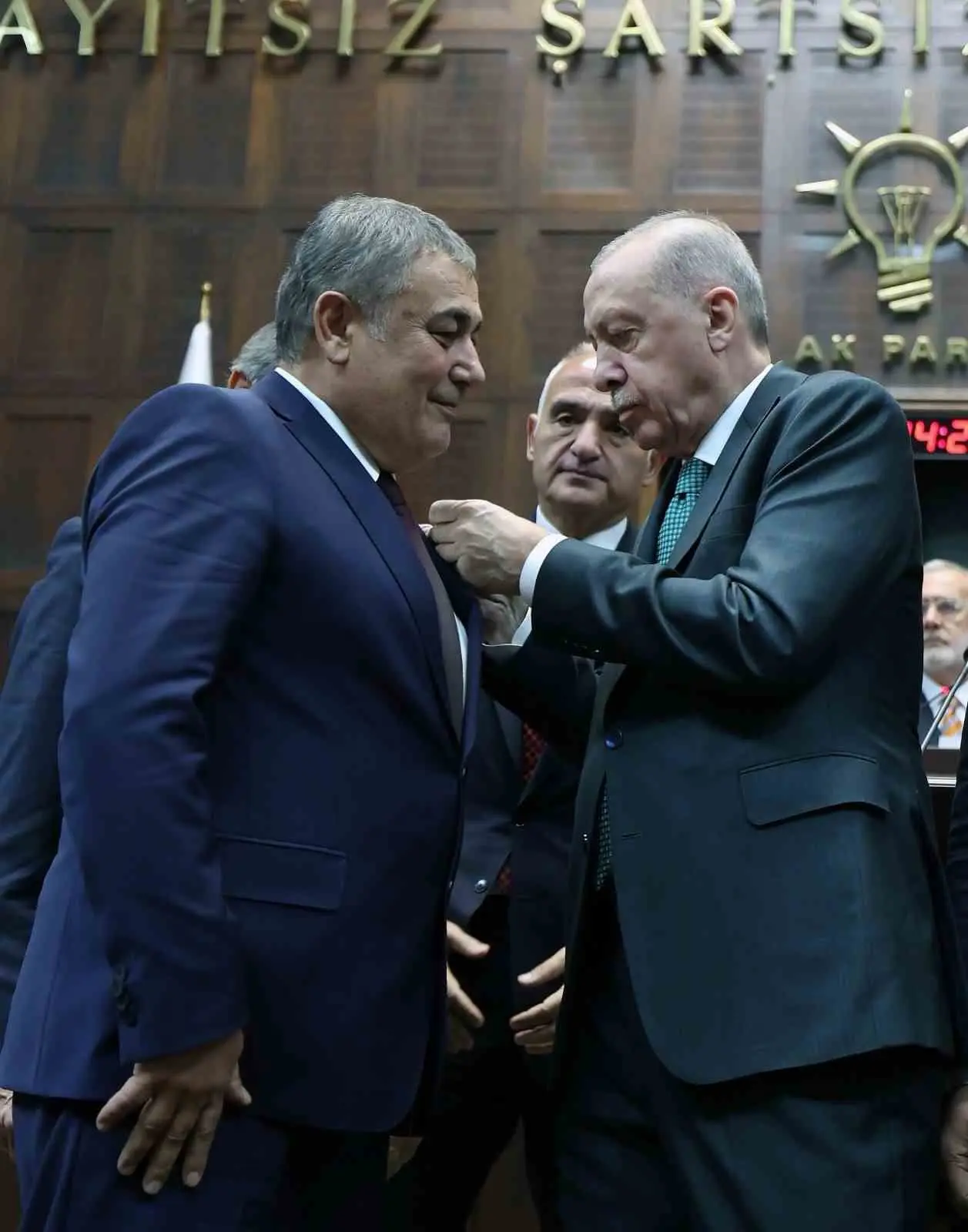 CHP’den istifa ederek yoluna bağımsız olarak devam edeceğini açıklayan Aksu