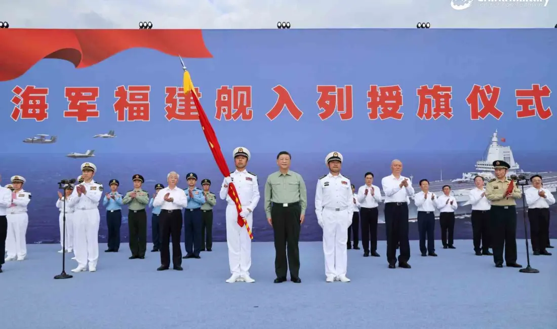 Çin’in üçüncü ve en gelişmiş uçak gemisi Fujian, Devlet Başkanı