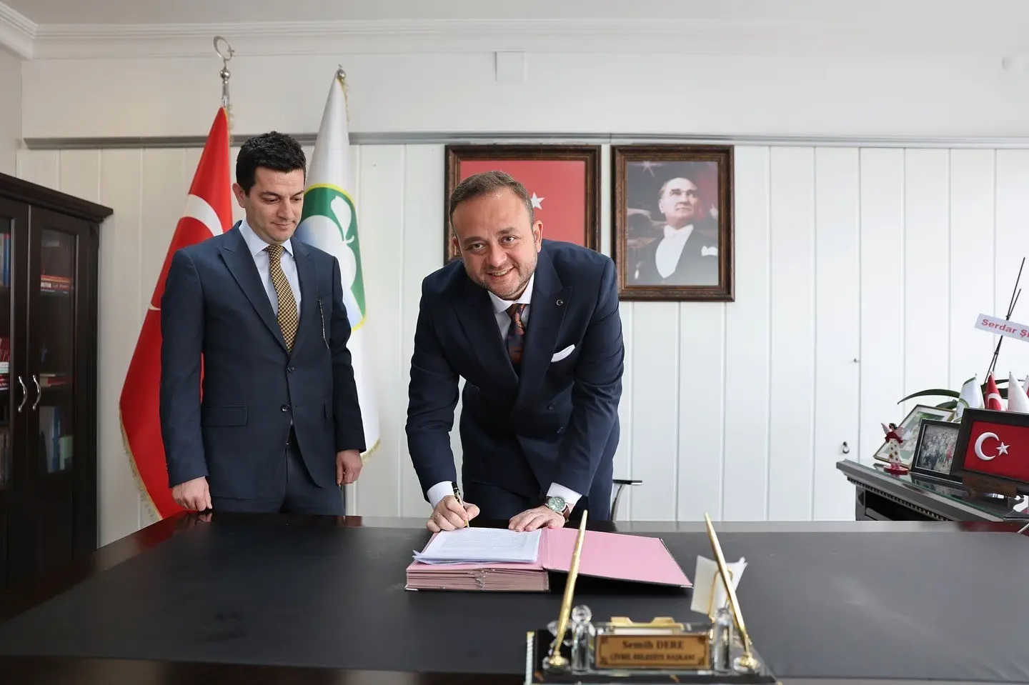 Çivril Belediyesi bünyesinde görev yapan tüm memur, kadrolu işçi ve