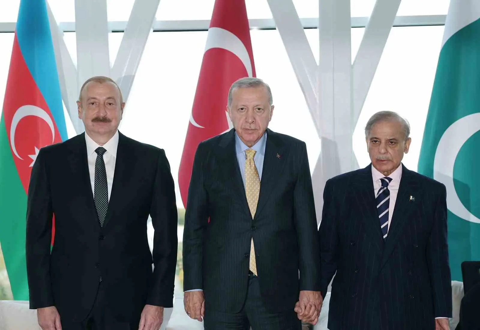 Cumhurbaşkanı Recep Tayyip Erdoğan, Bakü’de Azerbaycan Cumhurbaşkanı İlham Aliyev ve