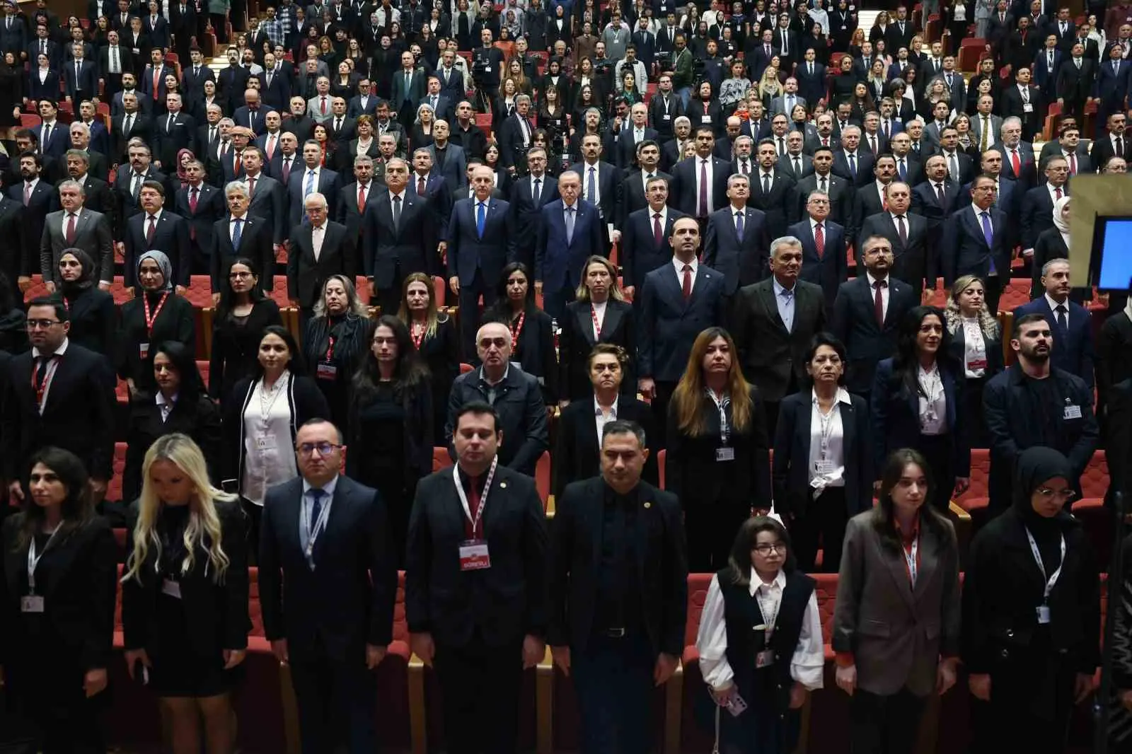 Cumhurbaşkanı Recep Tayyip Erdoğan, milli günlerimizle ilgili yıkıcı, yıpratıcı, toplumsal