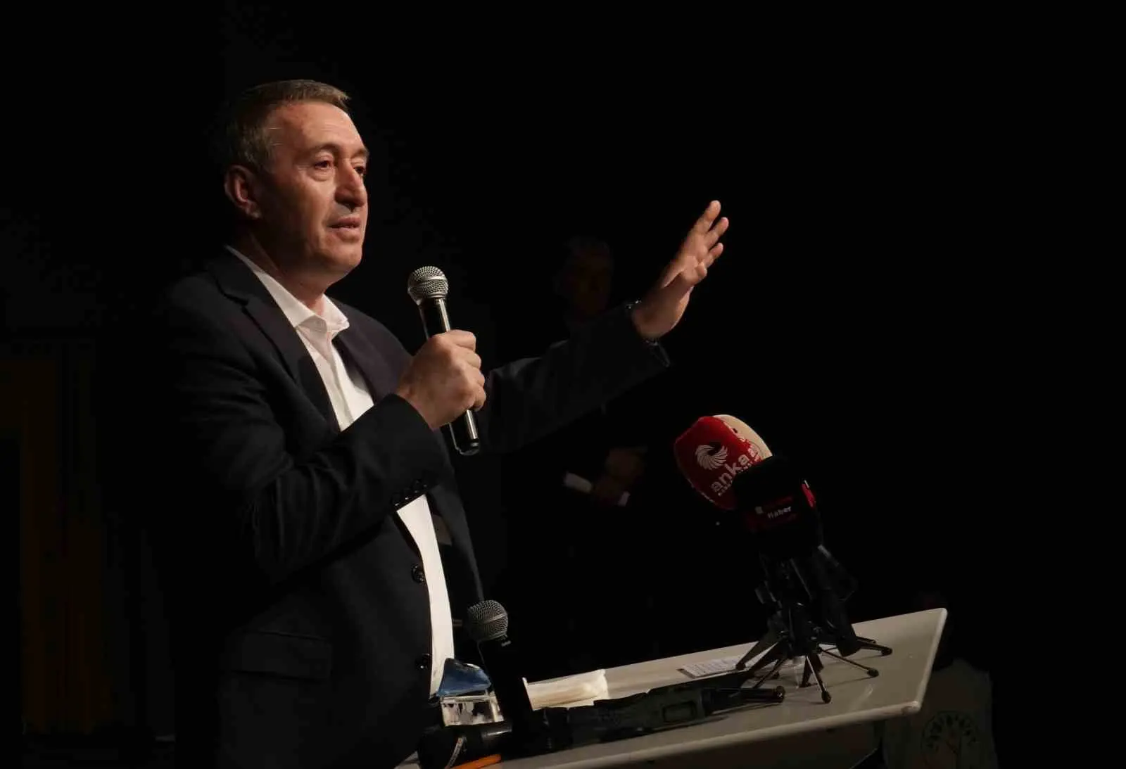 DEM Parti Genel Başkanı Tuncer Bakırhan, tarihi sürecin çok önemli