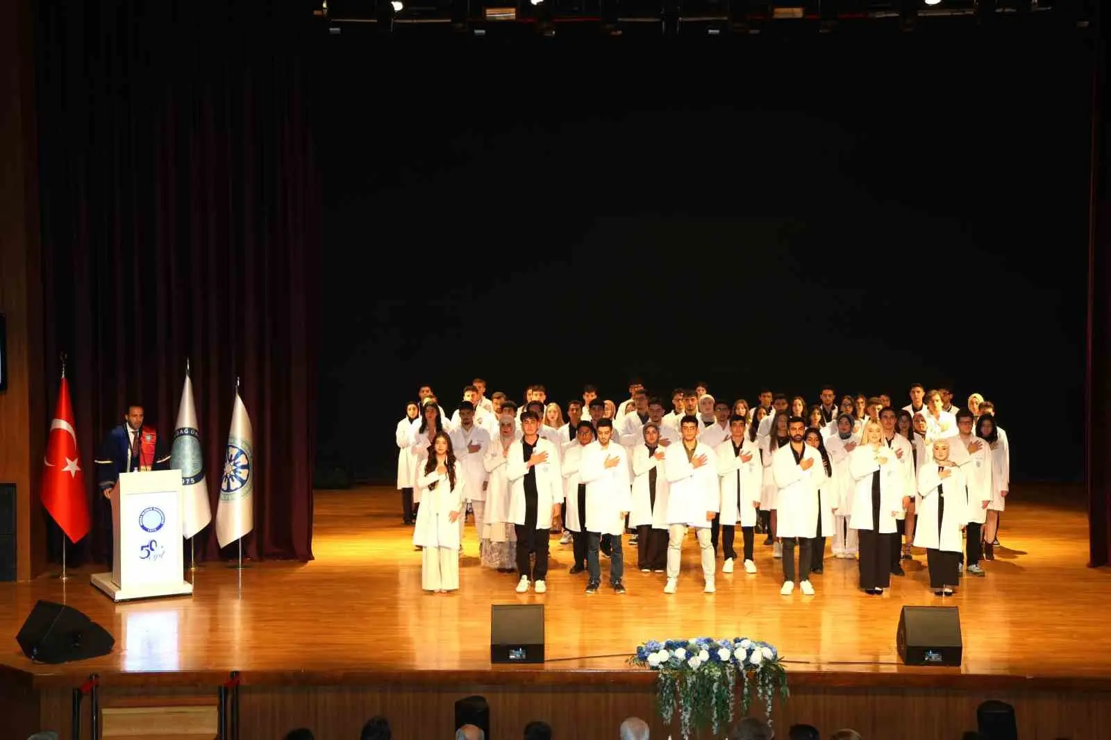 Bursa Uludağ Üniversitesi (BUÜ) Diş Hekimliği Fakültesi, klasikleşen Beyaz Önlük