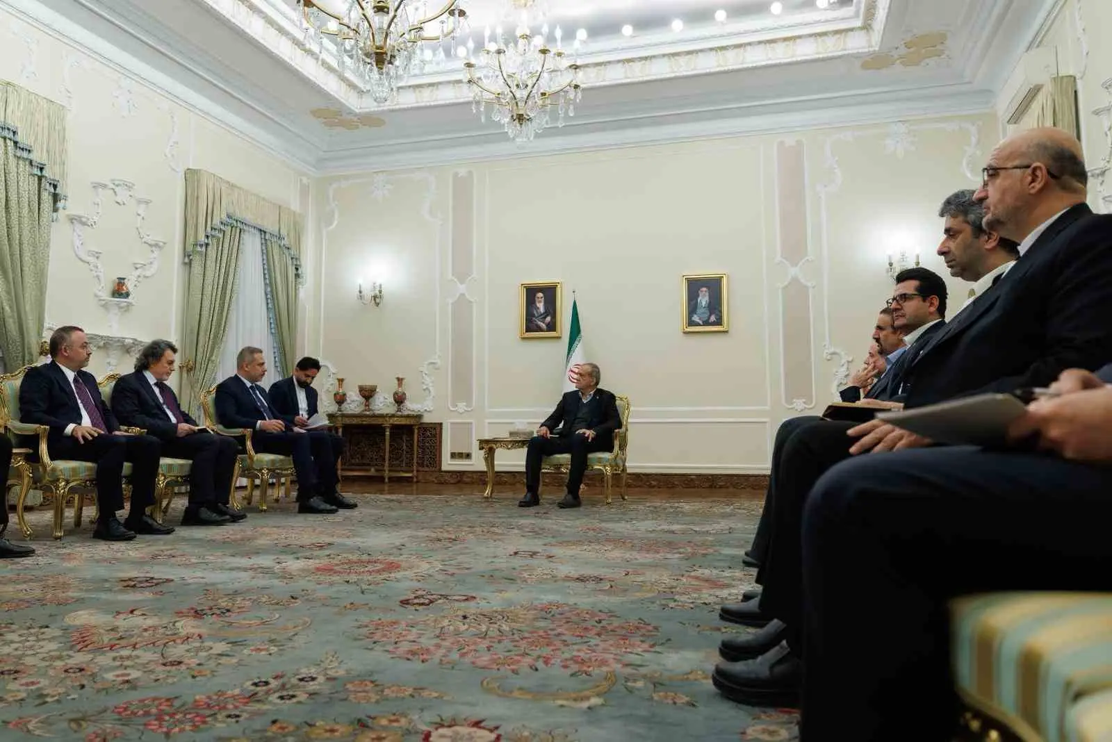 Dışişleri Bakanı Hakan Fidan, resmi temaslarda bulunmak üzere geldiği İran’da