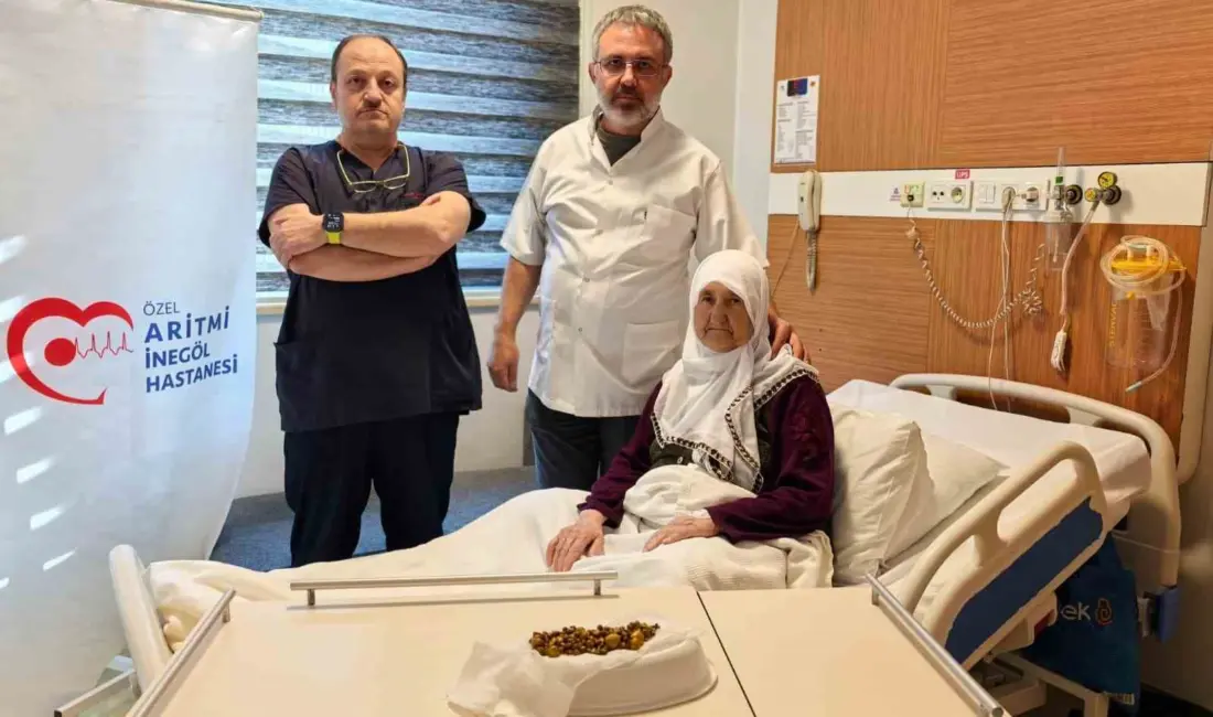 Bursa’nın İnegöl ilçesinde yaşayan 77 yaşındaki kadının safra kesesinden 213