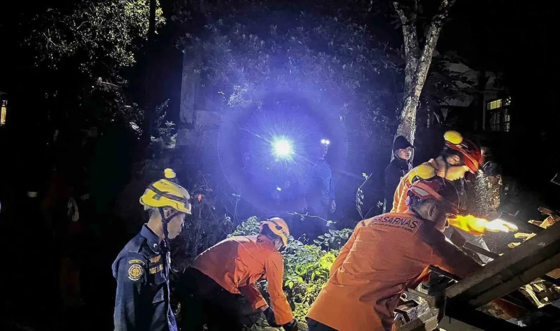 Endonezya’nın Orta Java eyaletinde meydana gelen toprak kaymasında 6 kişi