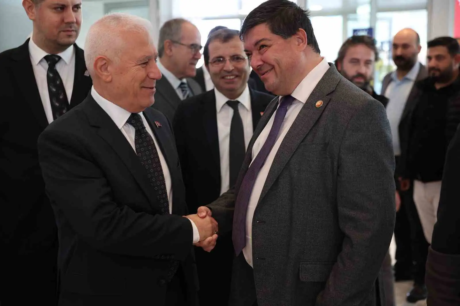 Bursa Büyükşehir Belediye Başkanı Mustafa Bozbey, özel gereksinimli bireylerin hayatını