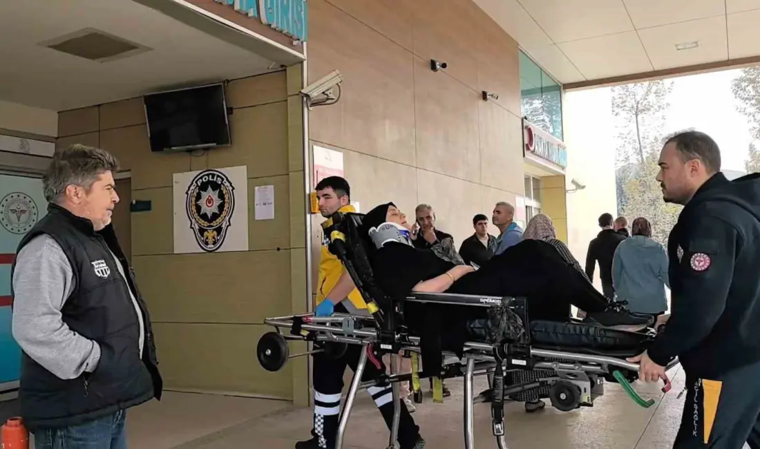 Bursa’nın İnegöl ilçesinde meydana gelen kazada kontrolden çıkan otomobil şarampole