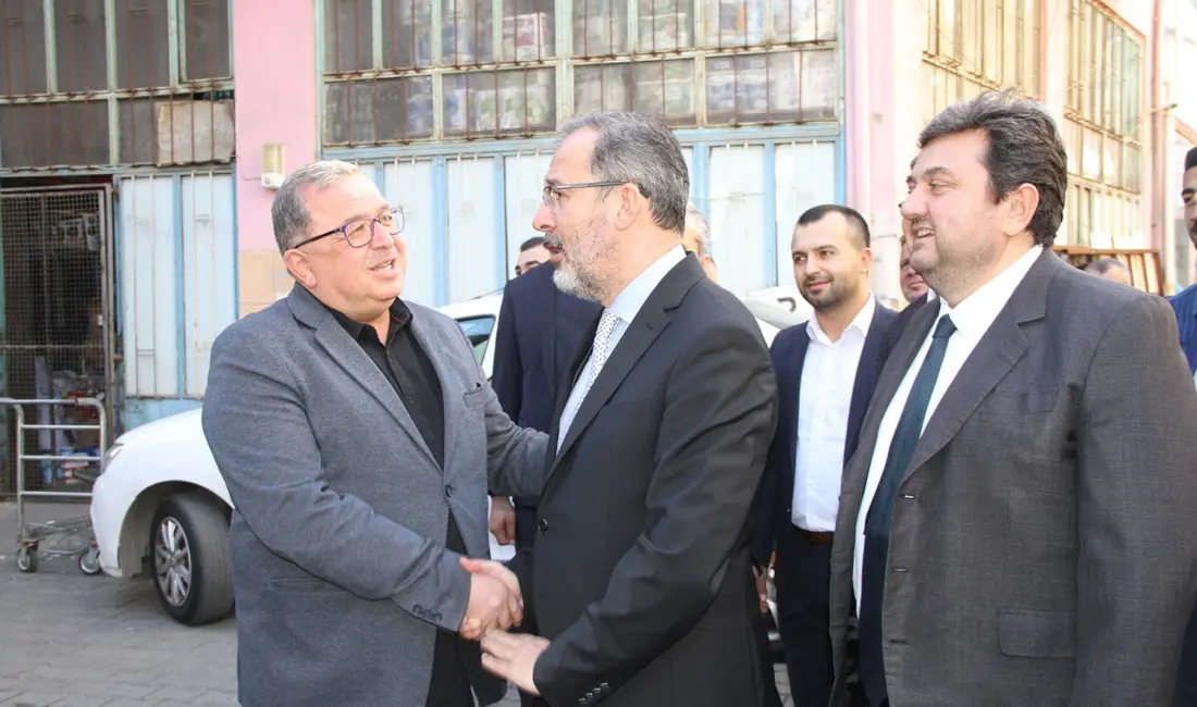 Önceki dönem Gençlik ve Spor Bakanı ve AK Parti İzmir