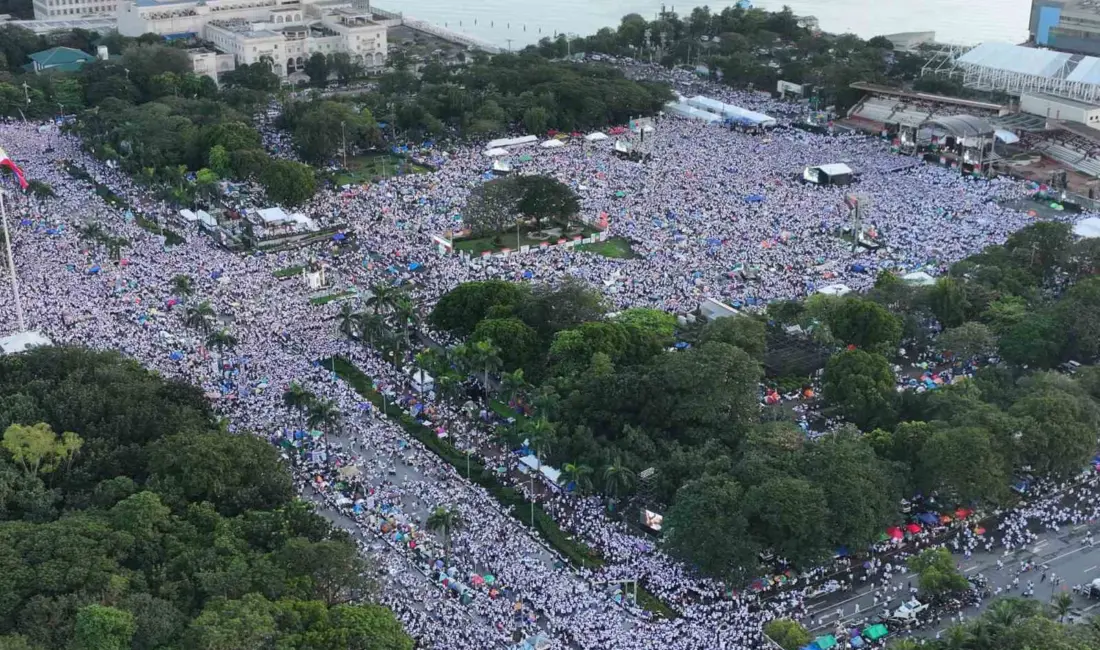 Filipinler’in başkenti Manila’da 650 binden fazla kişi, sel önleme projelerinde