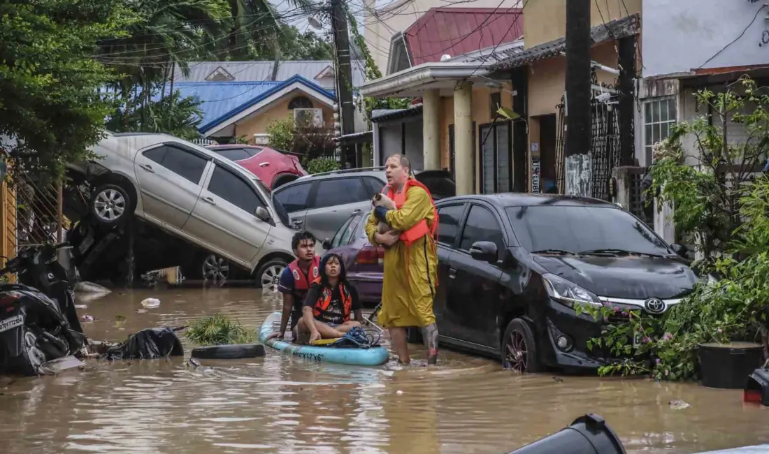 Filipinler’in orta kesimlerini vuran Kalmaegi Tayfunu’nda 2 kişi hayatını kaybetti.