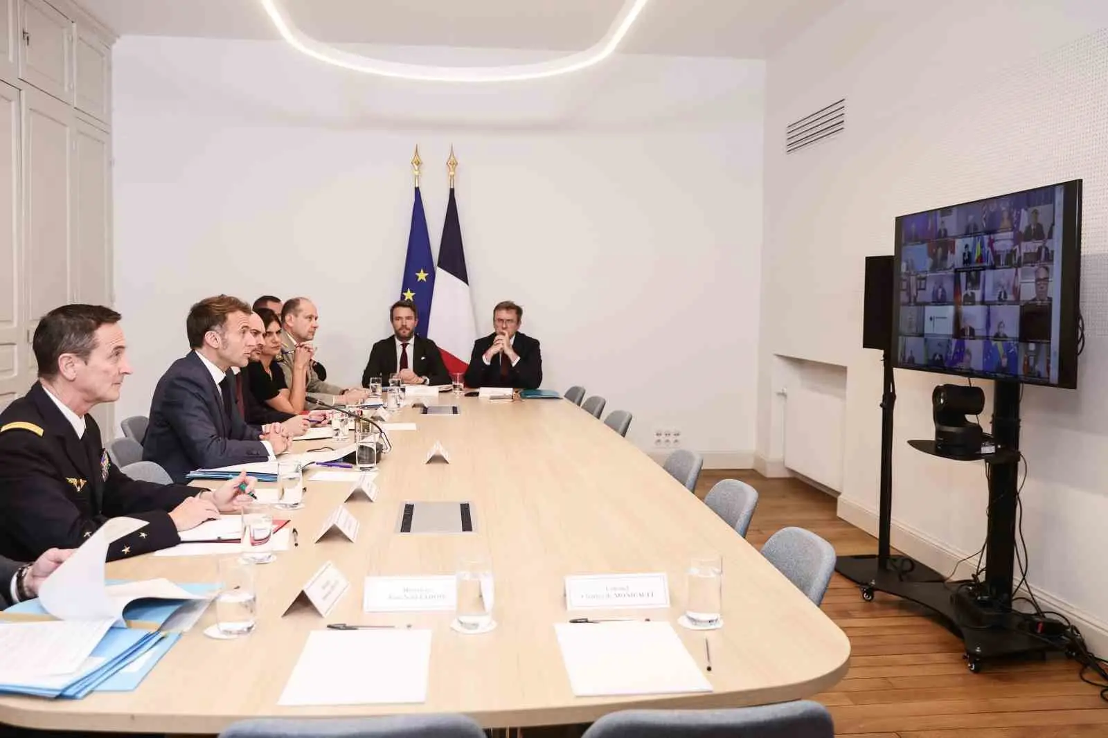 İngiltere Başbakanı Keir Starmer, İngiltere ve Fransa öncülüğünde çevrim içi