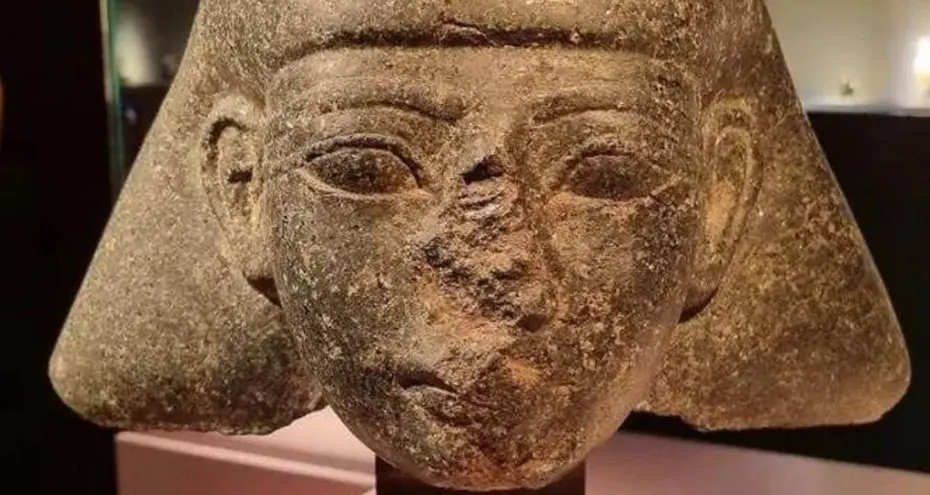 Hollanda, daha önce çalındığı belirlenen 3 bin 500 yıllık antik