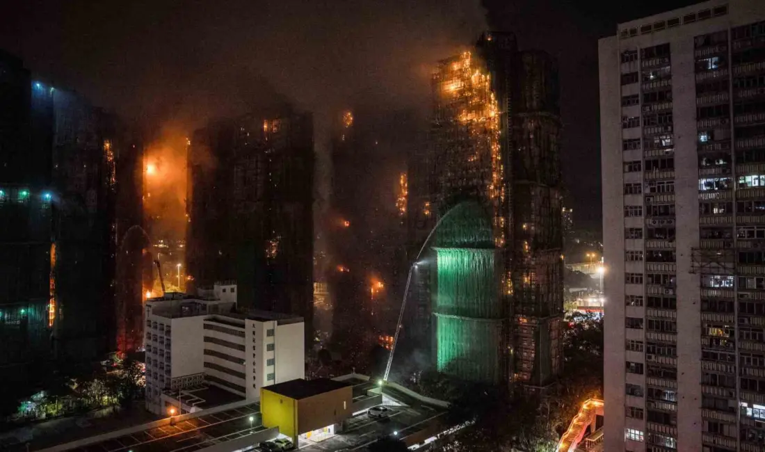 Hong Kong’daki bir gökdelende dün çıkan yangında hayatını kaybedenlerin sayısı