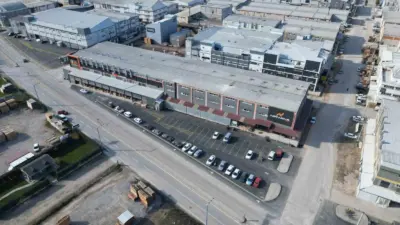 İnegöl Belediyesi Ağaç İşleri Sanayi 31. Mobilya Sokak bölgesinde atıl