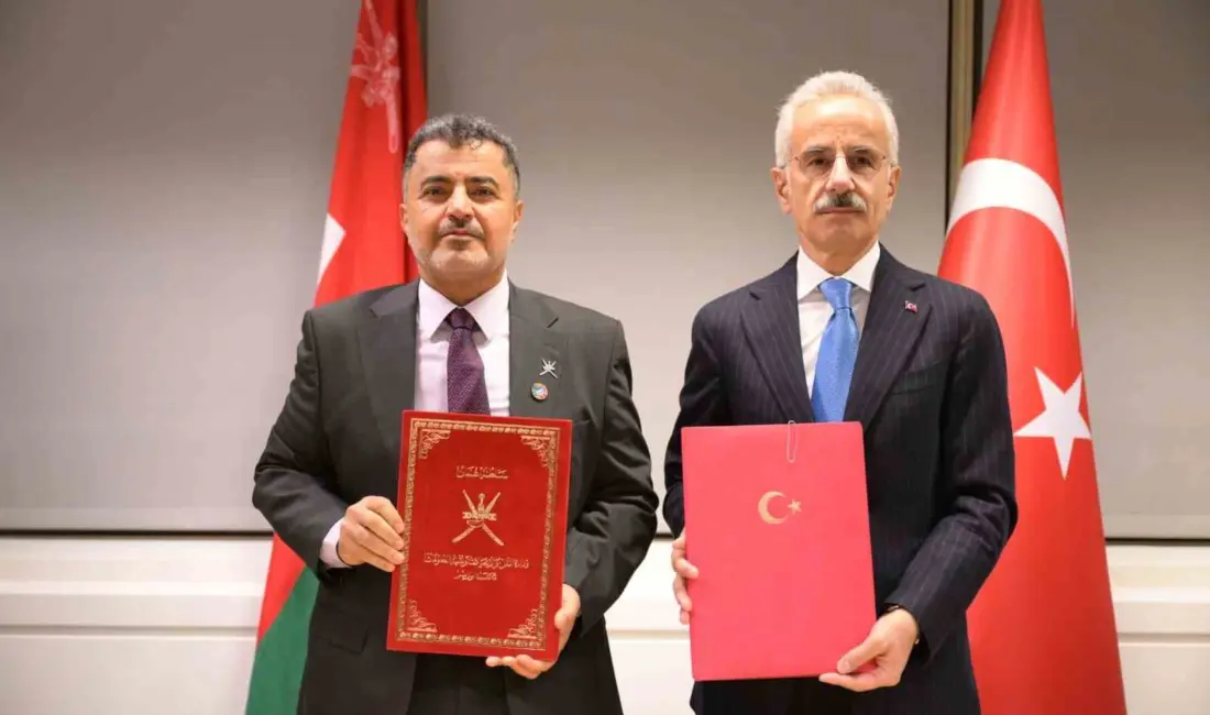 Ulaştırma ve Altyapı Bakanı Abdulkadir Uraloğlu, İngiltere’nin başkenti Londra’da düzenlenen