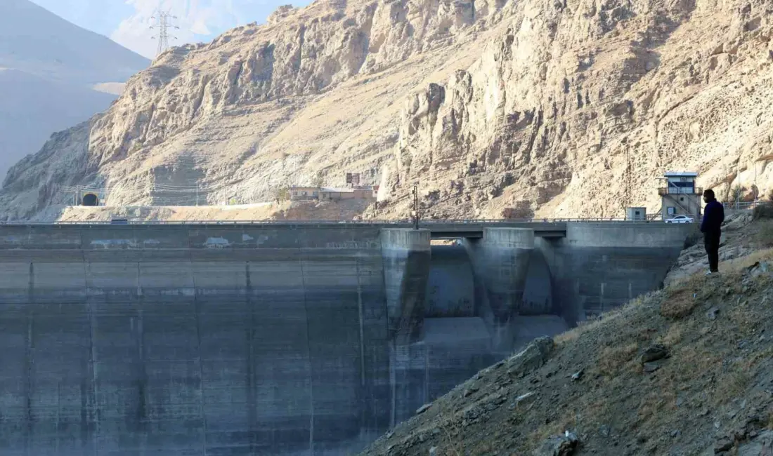 İran’ın Urmiye Gölü havzasında kuraklıkla mücadele kapsamında yapay yağmur üretmeye