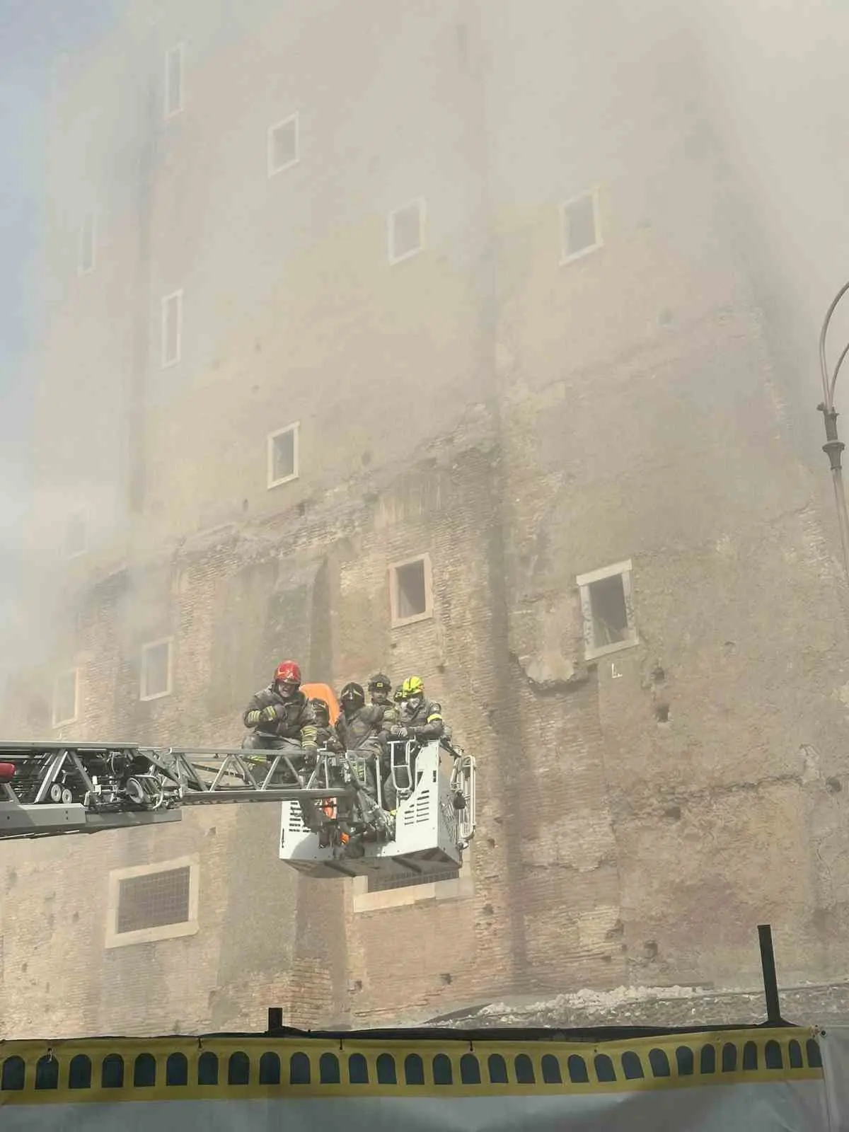 İtalya’nın başkenti Roma’da restorasyon çalışması yapılan 13. yüzyıla ait Torre