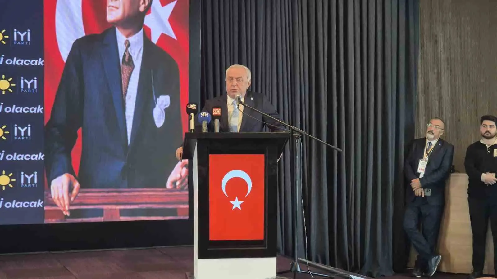 İYİ Parti Samsun 4. Olağan İl Kongresi’nde mevcut İl Başkanı