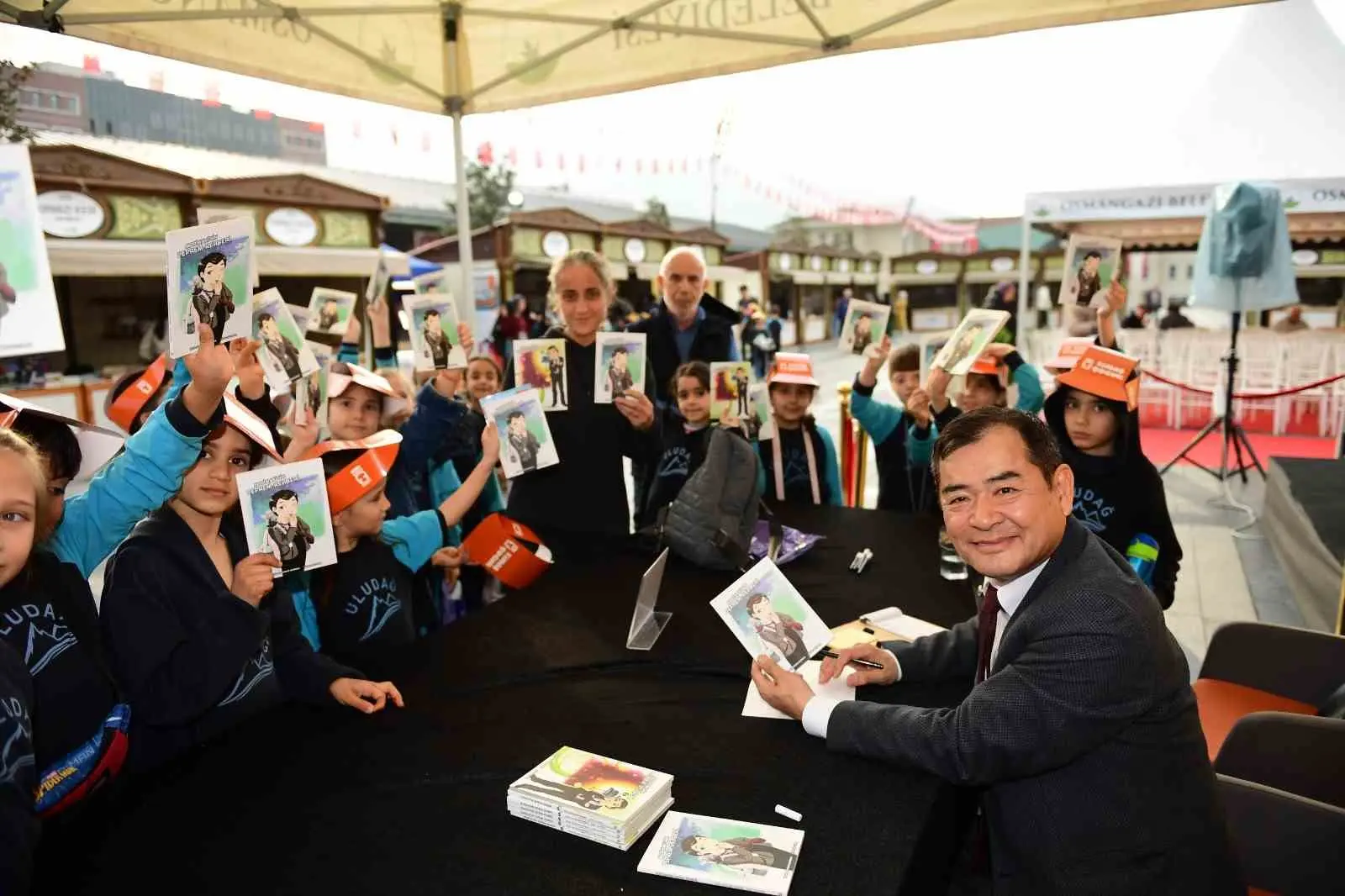 Osmangazi Kitap Fuarı’na katılan Japon Deprem Uzmanı Moriwaki Yoshinori, depremle