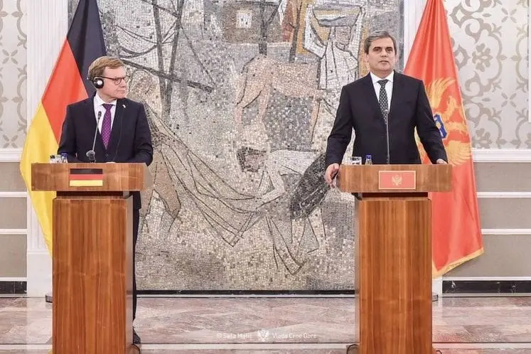 Karadağ Dışişleri Bakanı Ervin İbrahimovic, “Türk vatandaşlarına yönelik geçici vize