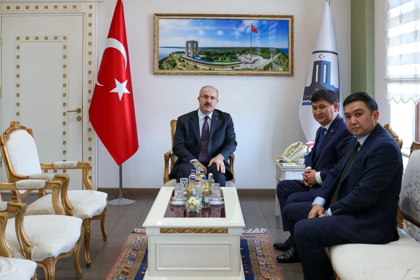 Kazakistan Cumhuriyeti İstanbul Başkonsolosu Nuriddin Amankul, Çanakkale Valisi Doç. Dr.