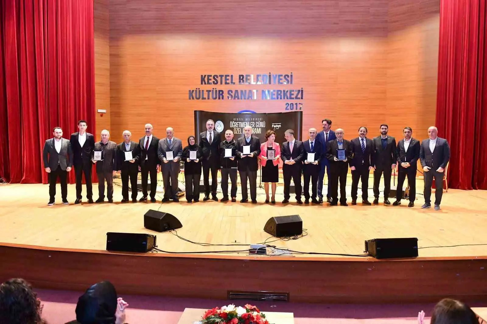 Kestel Belediyesi, öğretmenlere özel Muhsin Yazıcıoğlu Kültür Merkezi’nde anlamlı bir