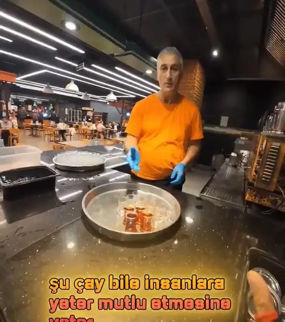 Köfteci Yusuf’un bir şubesinde yaşanan olay, markanın kuryelere yönelik sıcak