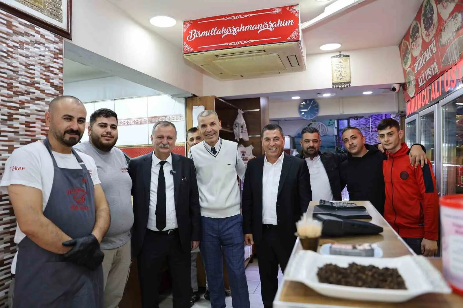 unusemre Belediye Başkanı Semih Balaban, mahalle ziyaretleri kapsamında belediye hizmet