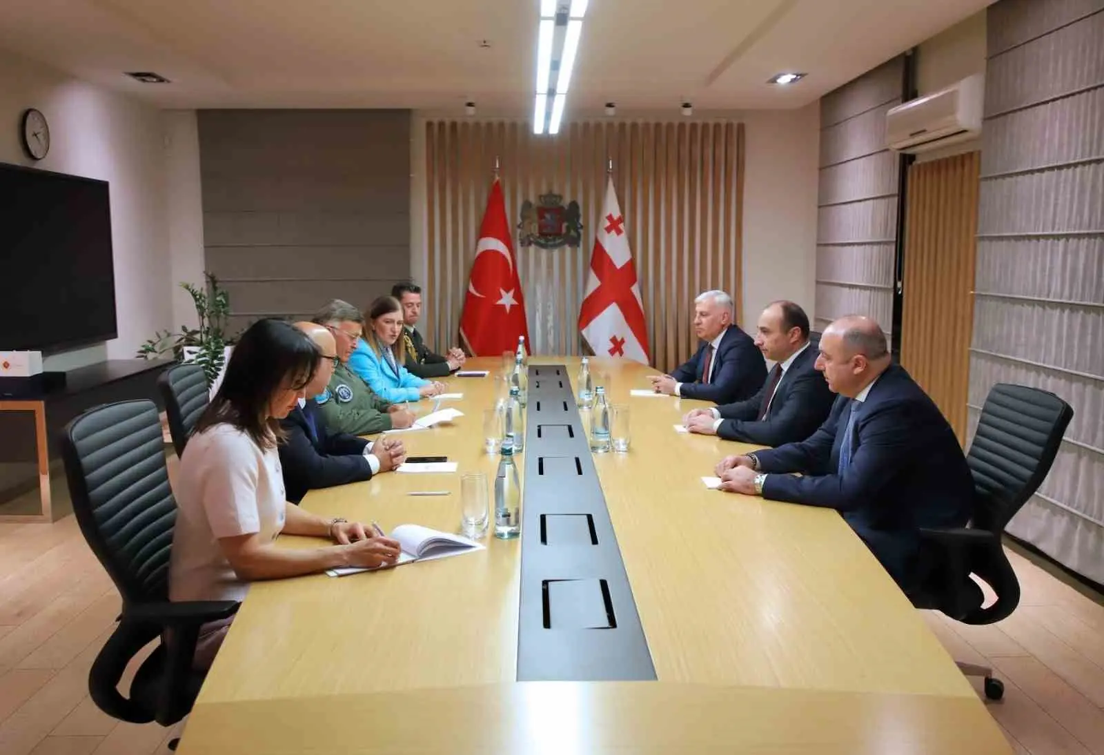 Gürcistan İçişleri Bakanı Gela Geladze, Türk Hava Kuvvetleri Komutanlığı Değerlendirme