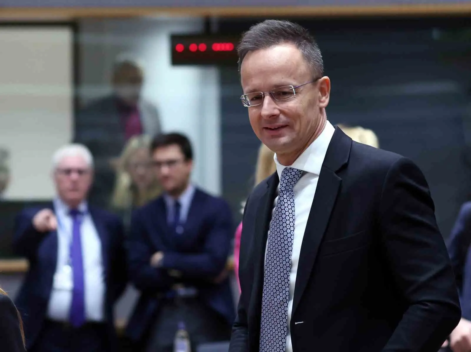 Macaristan Dışişleri Bakanı Peter Szijjarto, Ukrayna’da devletin en üst kademesinde