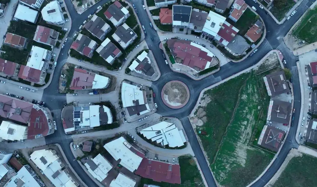 Bursa’da kent merkezinin yanı sıra ilçelerdeki cadde ve sokakları da