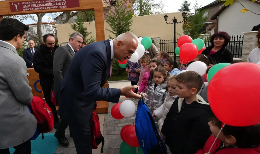 Bulgaristan’ın Kırcaali iline bağlı Mestanlı (Momçilgrad) kasabasında, dünya halter tarihine