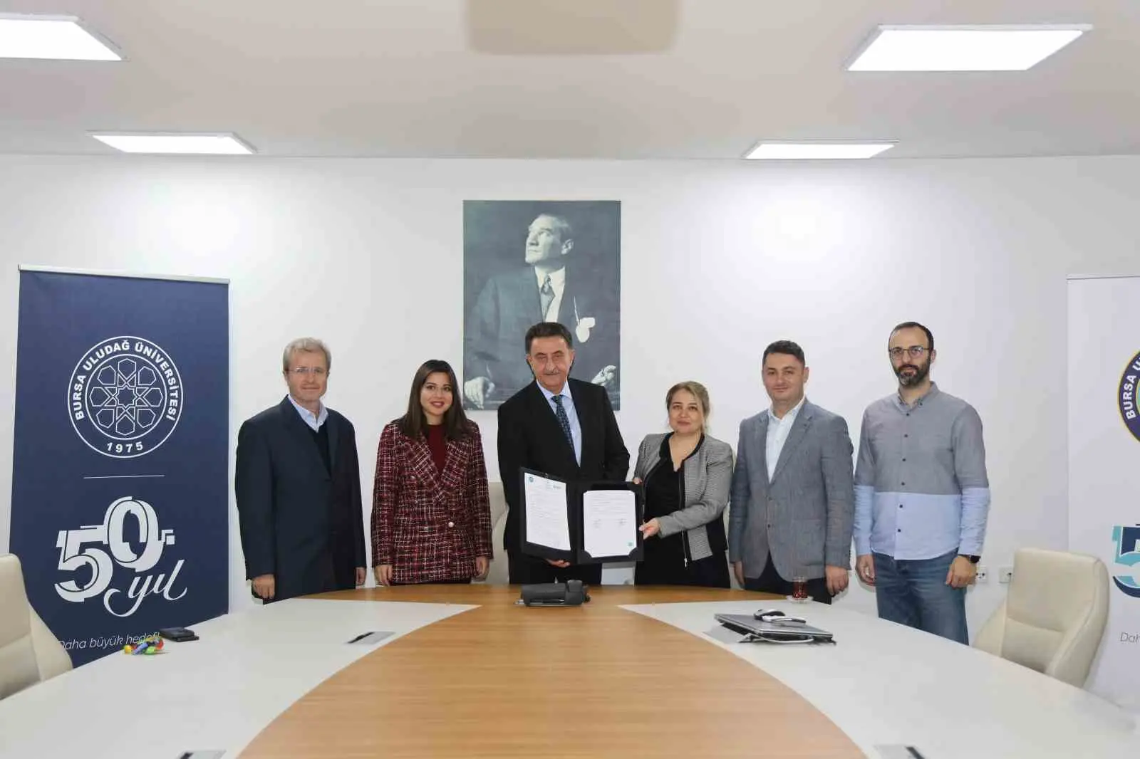 Bursa Uludağ Üniversitesi (BUÜ) ile Coşkunöz Eğitim Vakfı (CEV), üniversite-sanayi
