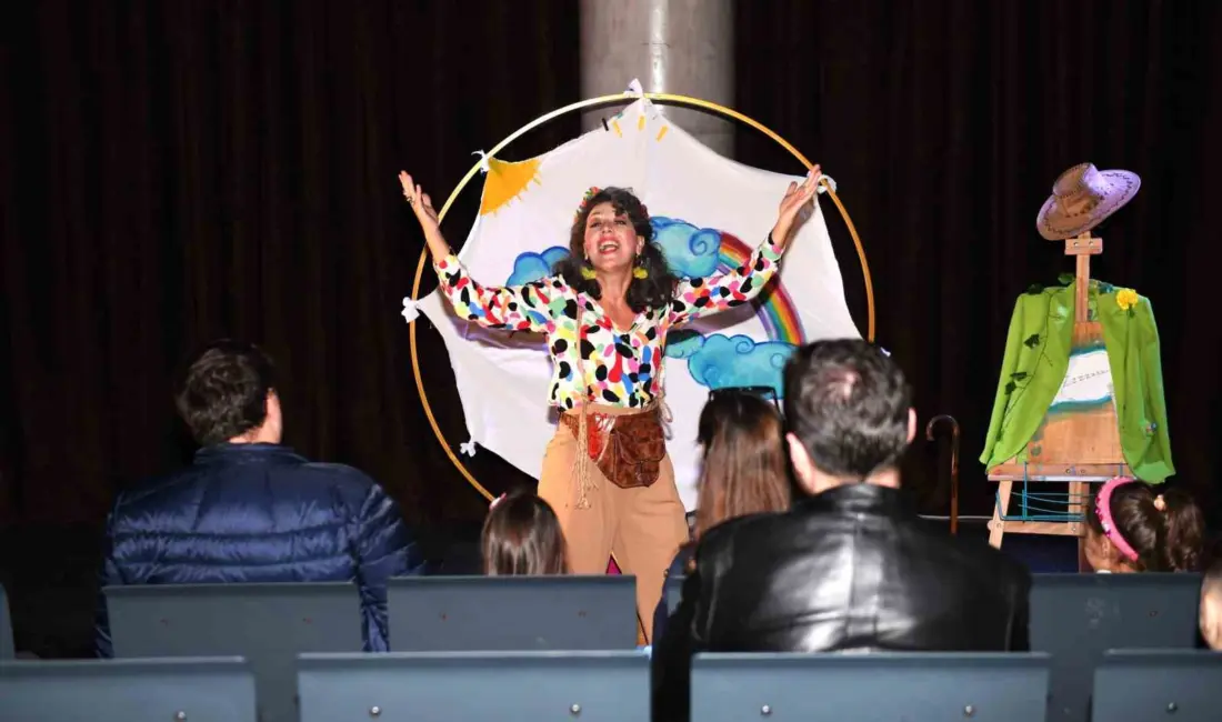 Osmangazi Belediyesi, düzenlediği tiyatro oyunlarıyla çocuklara toprağın, doğanın, ağacın ve