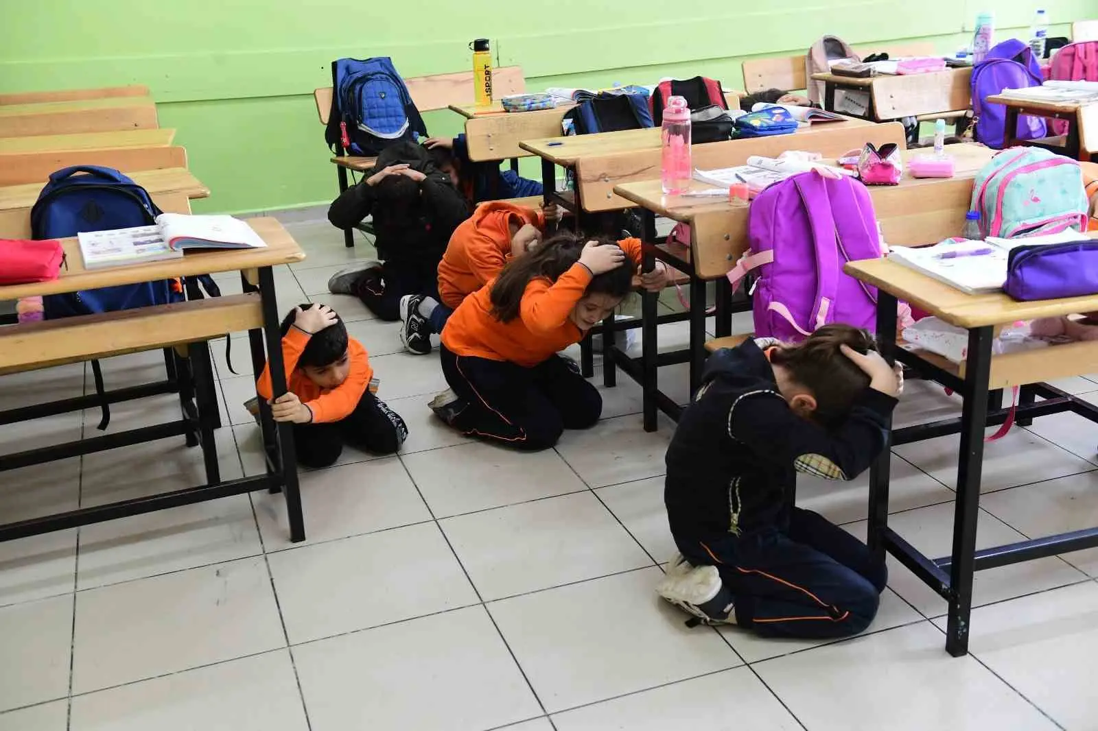 Osmangazi Belediyesi, öğrencilerin afetlere karşı bilinçli ve hazırlıklı bireyler olarak