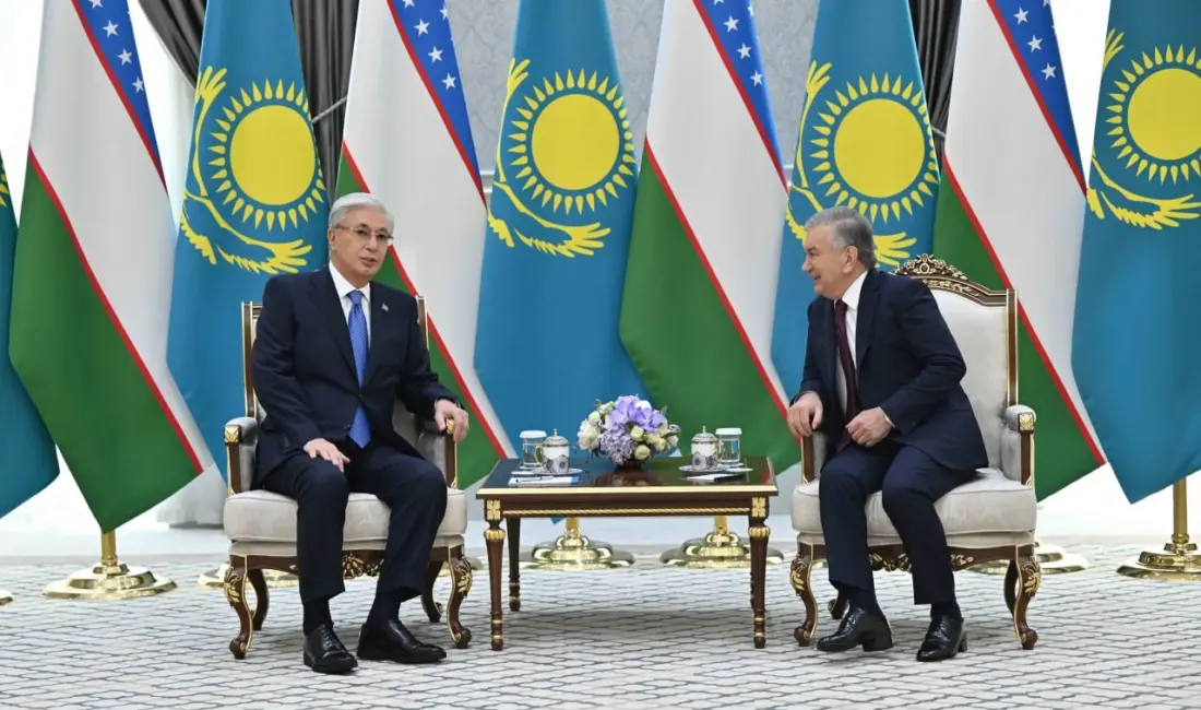 Kazakistan Cumhurbaşkanı Kasım Cömert Tokayev’e Özbekistan’ın en yüksek devlet nişanı