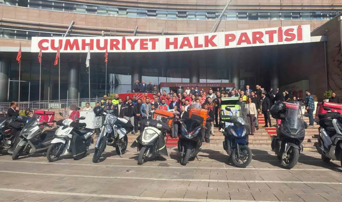 ‘Emeğin Türkiye’si Motokuryeler Buluşması’ programında konuşan Cumhuriyet Halk Partisi (CHP)