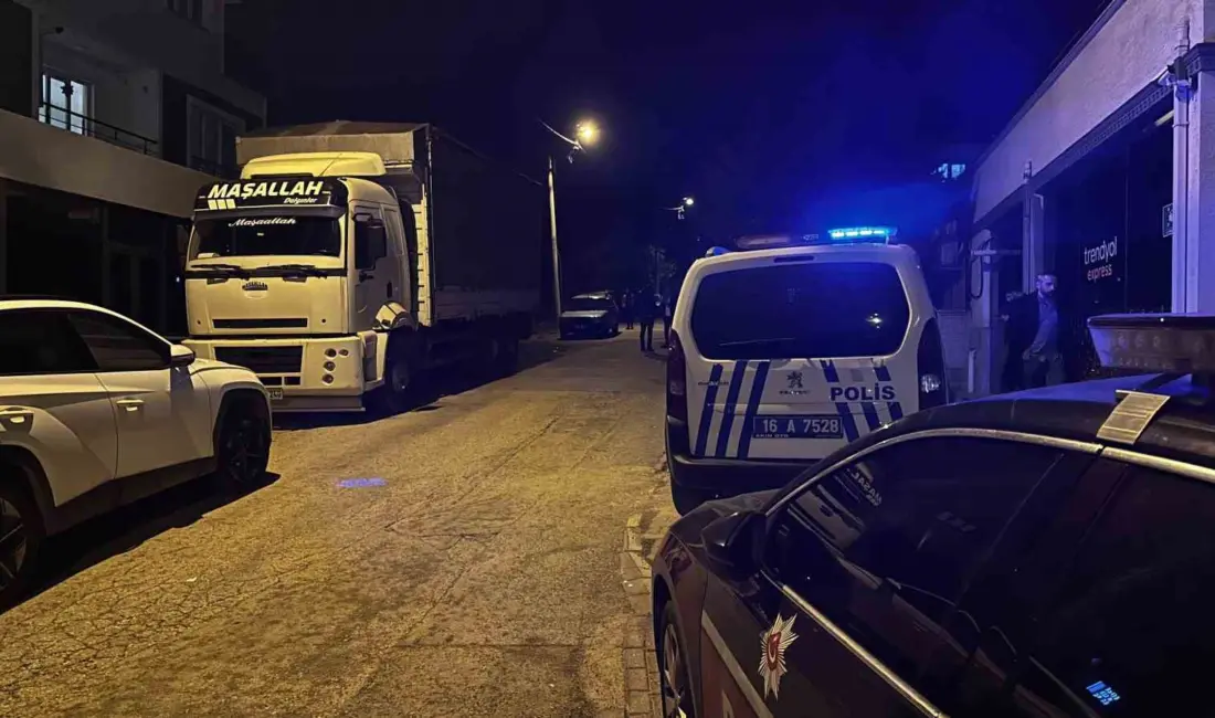 Bursa’da komşular arasında araç parkı meselesi yüzünden çıkan kavgada tabancayla