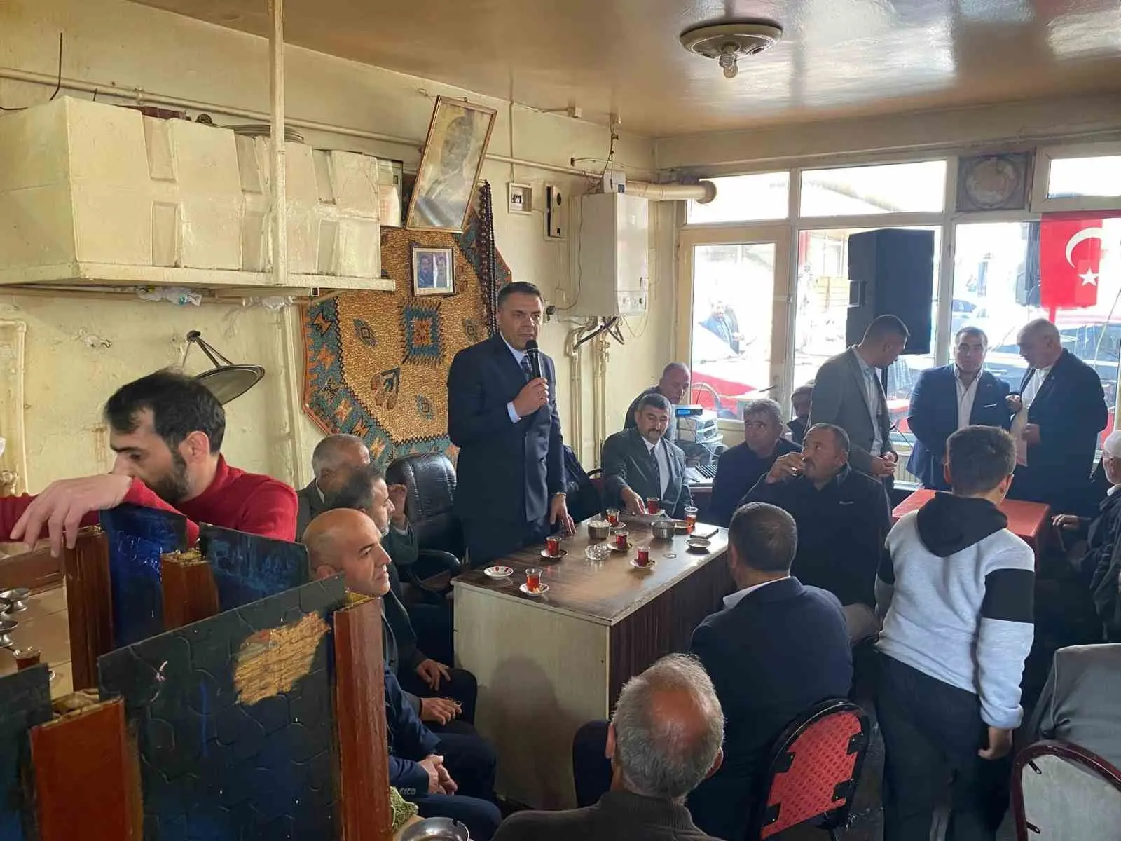 Milliyetçi Hareket Partisi Pasinler İlçe Başkanlığı “Hayırlı Günler Komşum” sloganıyla