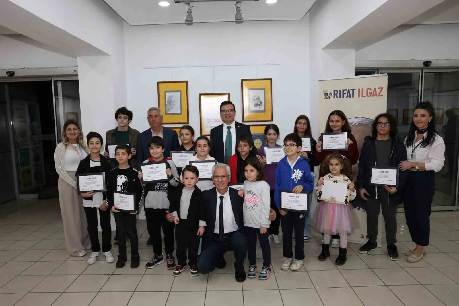 ’Yılın Yazarı Rıfat Ilgaz’ etkinlikleri çerçevesinde düzenlenen Karikatür Atölyesi sergisi