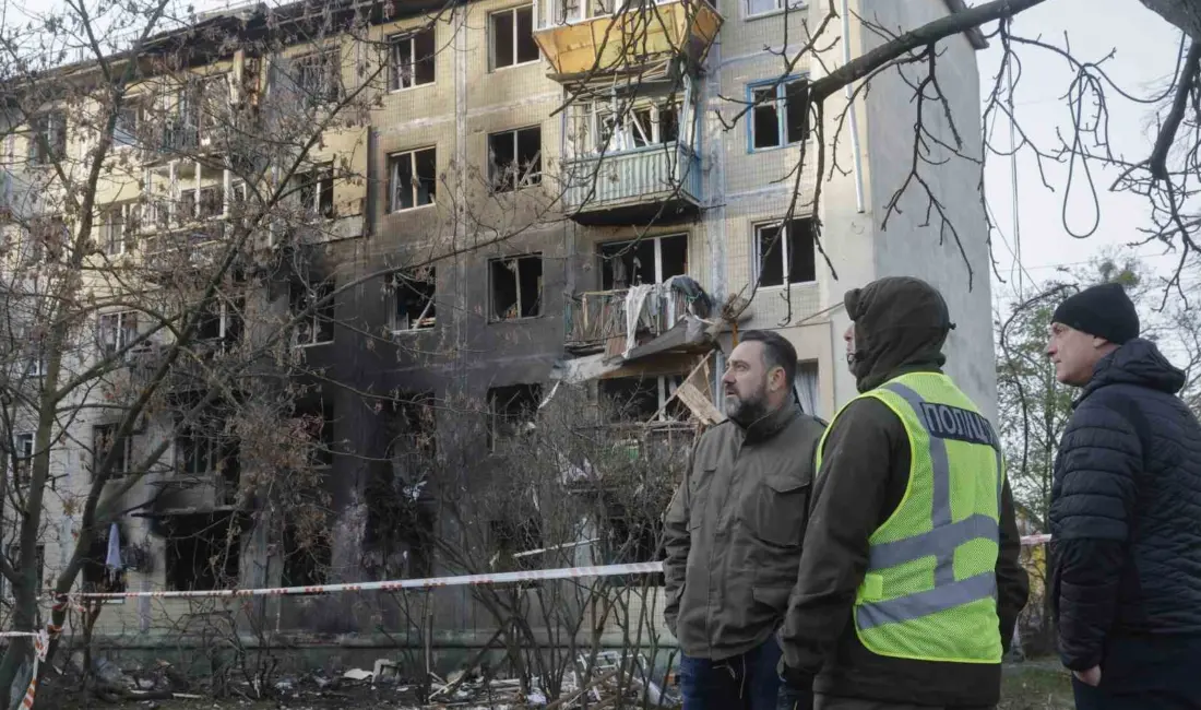 Rusya ordusunun Ukrayna’nın başkenti Kiev’e füze ve insansız hava araçları