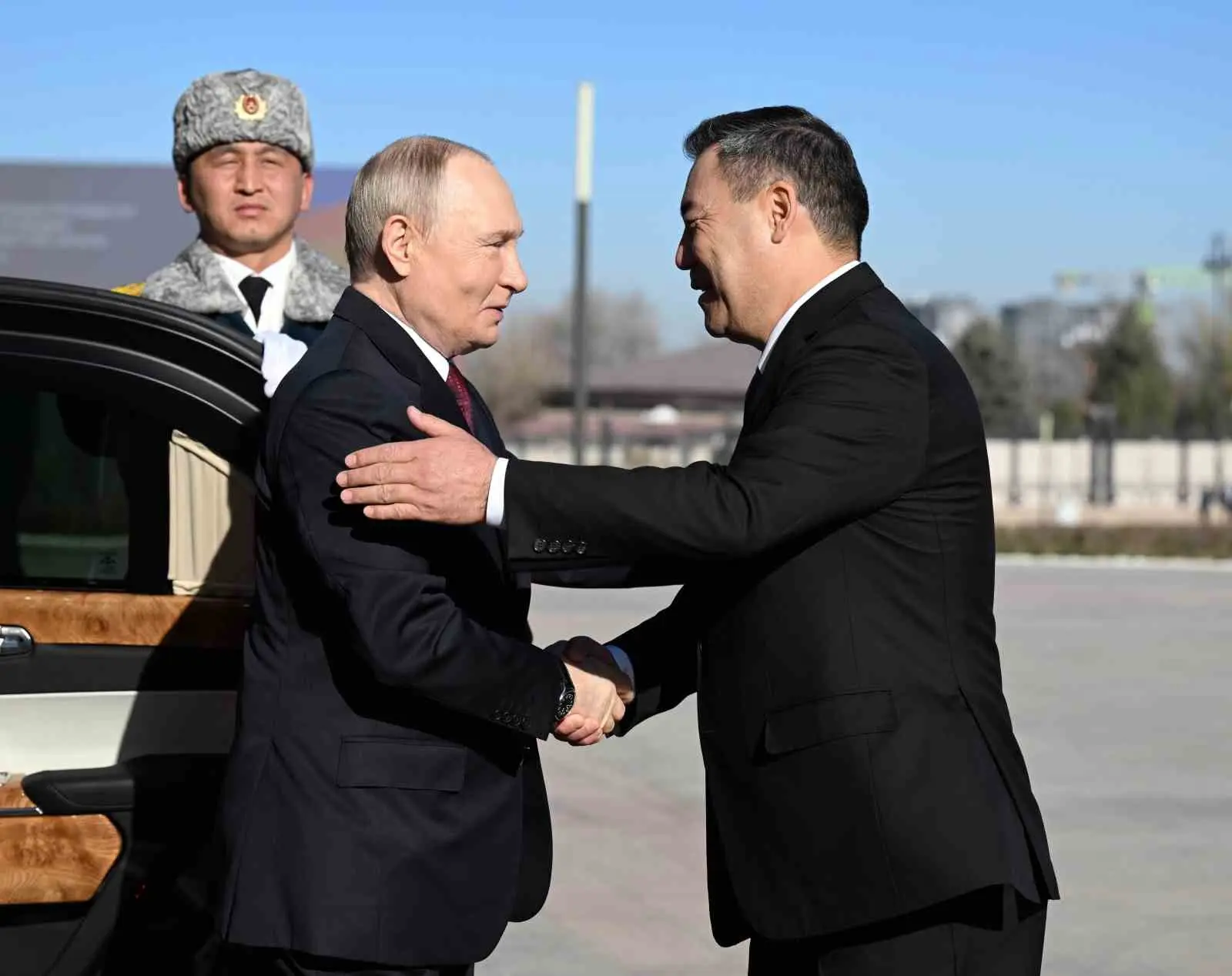 Rusya Devlet Başkanı Vladimir Putin resmi ziyaret düzenlediği Kırgızistan’ın başkenti