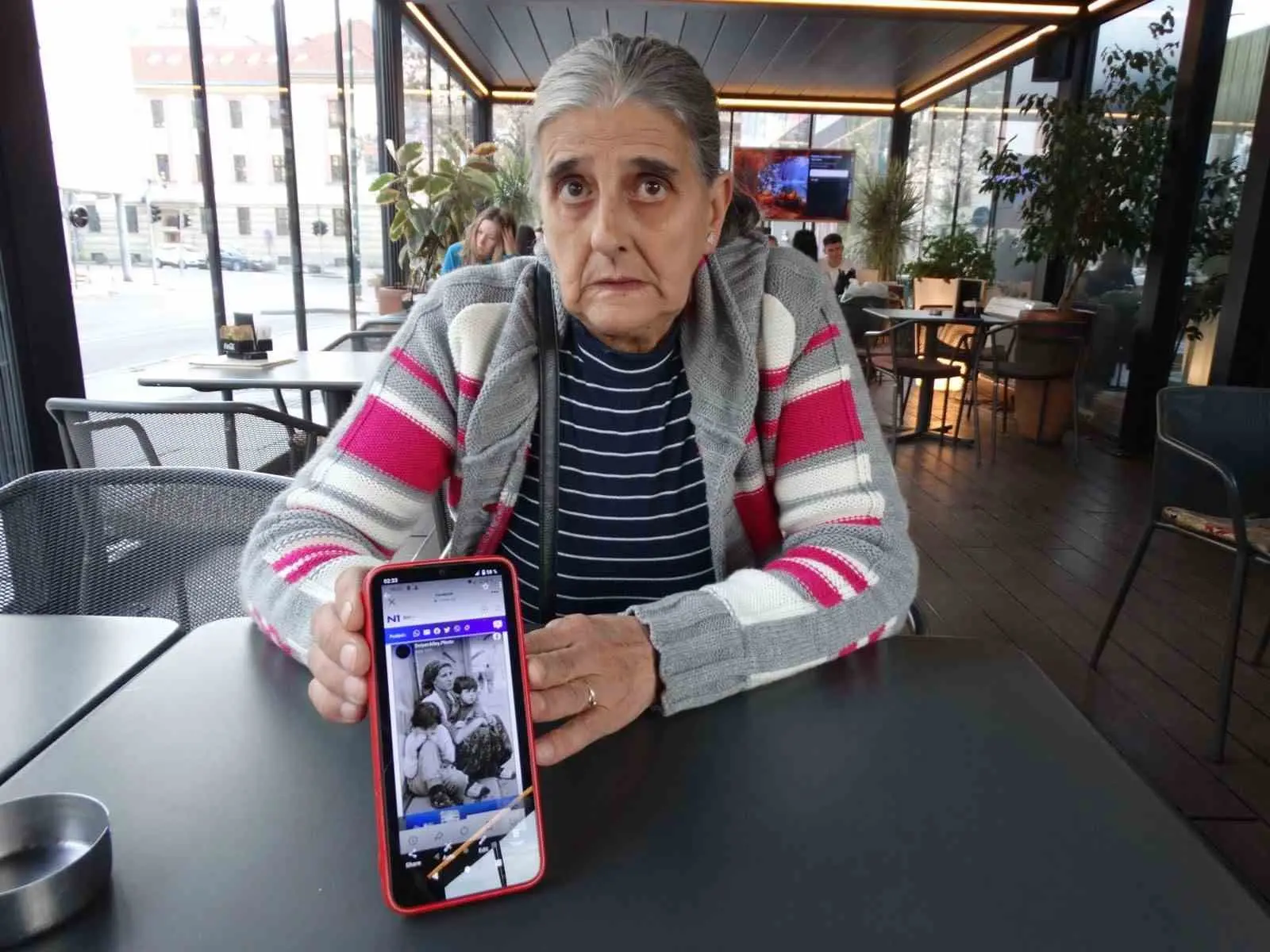 Bosna Hersek’te savaş sırasında karnındaki bebeği ve 7 yaşındaki oğlu