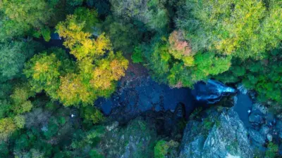 Gemlik’e bağlı Haydariye köyünde yer alan Sudüşen Şelalesi, kasım ayının